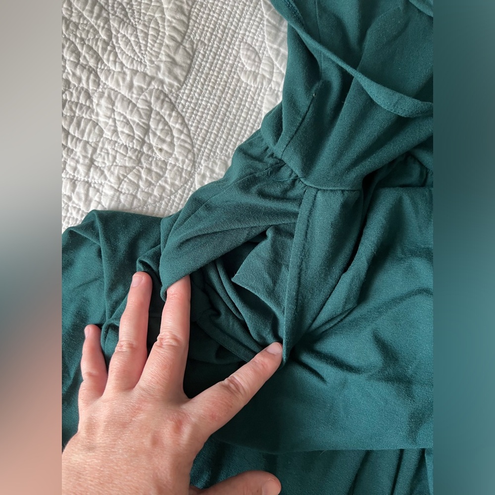 Old Navy Emerald Green Flowy Jumpsuit Long Romper - Picture 4 of 9